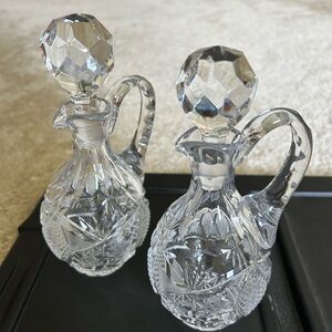 Elegant Crystal Glass Oil and Vinegar set. Vintage cut crystal